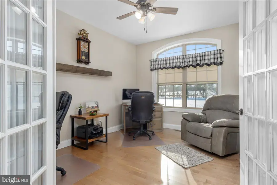 7654 Windmill Road, Greencastle, PA 17225 - #2