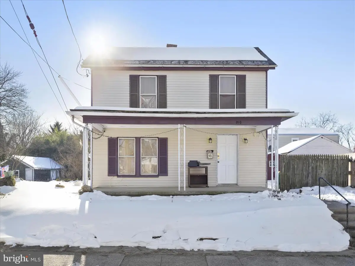 810 Broad St, Chambersburg, PA 17201 - #1