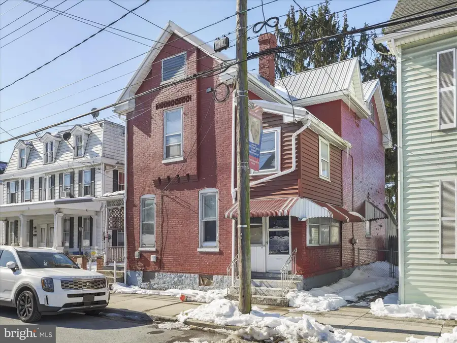 521 S 2nd St, Chambersburg, PA 17201 - #3