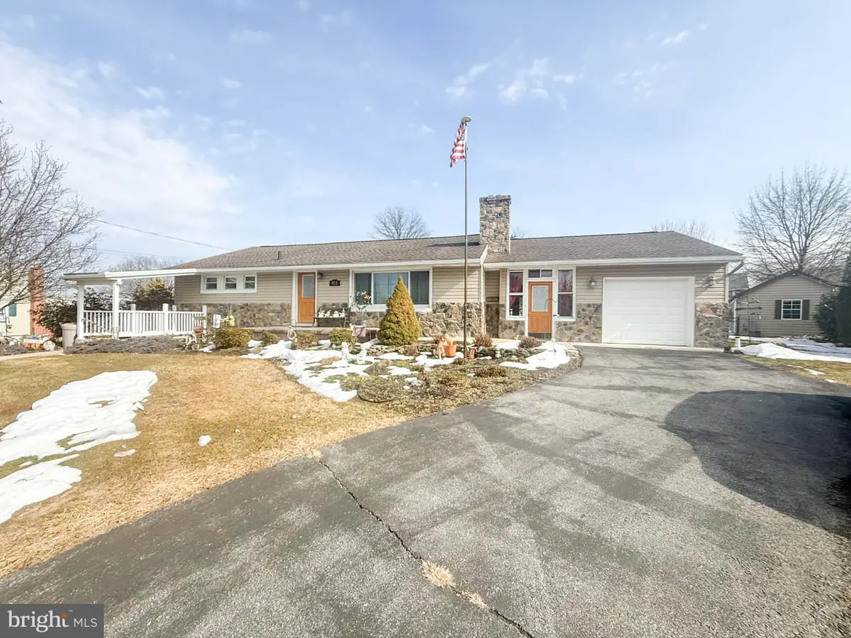 924 Blanchard Avenue, Chambersburg, PA 17201 - #1