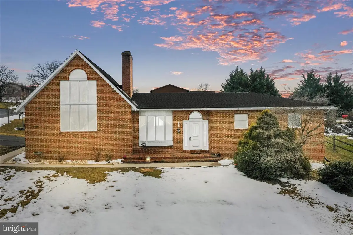 47 Emerald Dr, Chambersburg, PA 17202 - #1