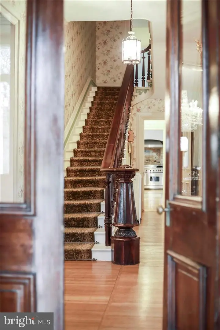 827 Philadelphia Avenue, Chambersburg, PA 17201 - #3