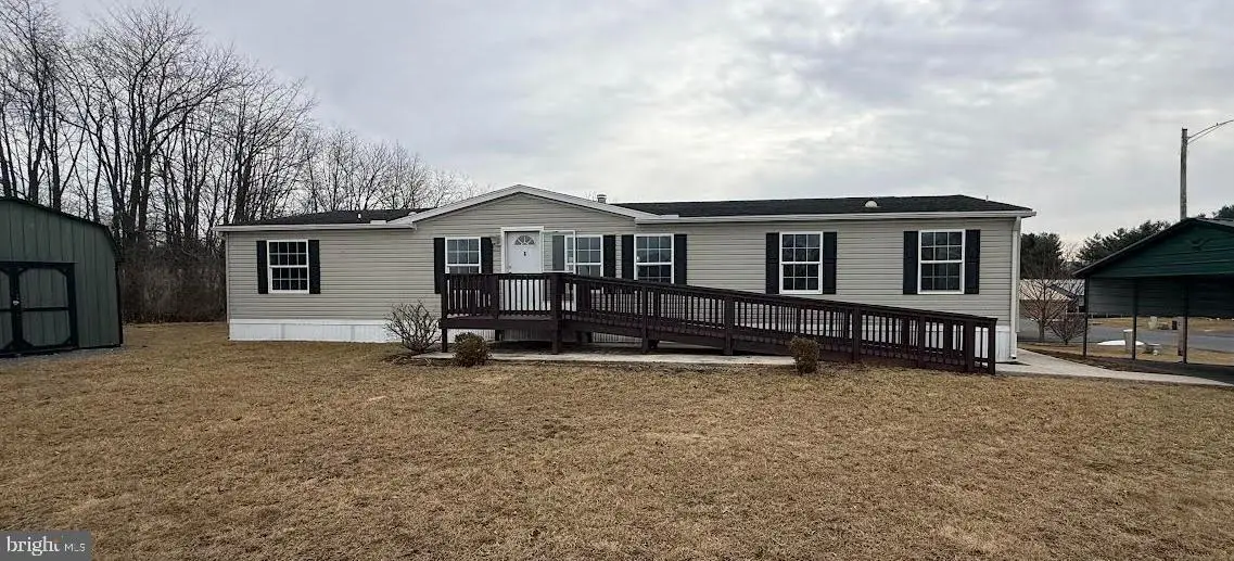 38 Maizefield Dr, Shippensburg, PA 17257 - #1
