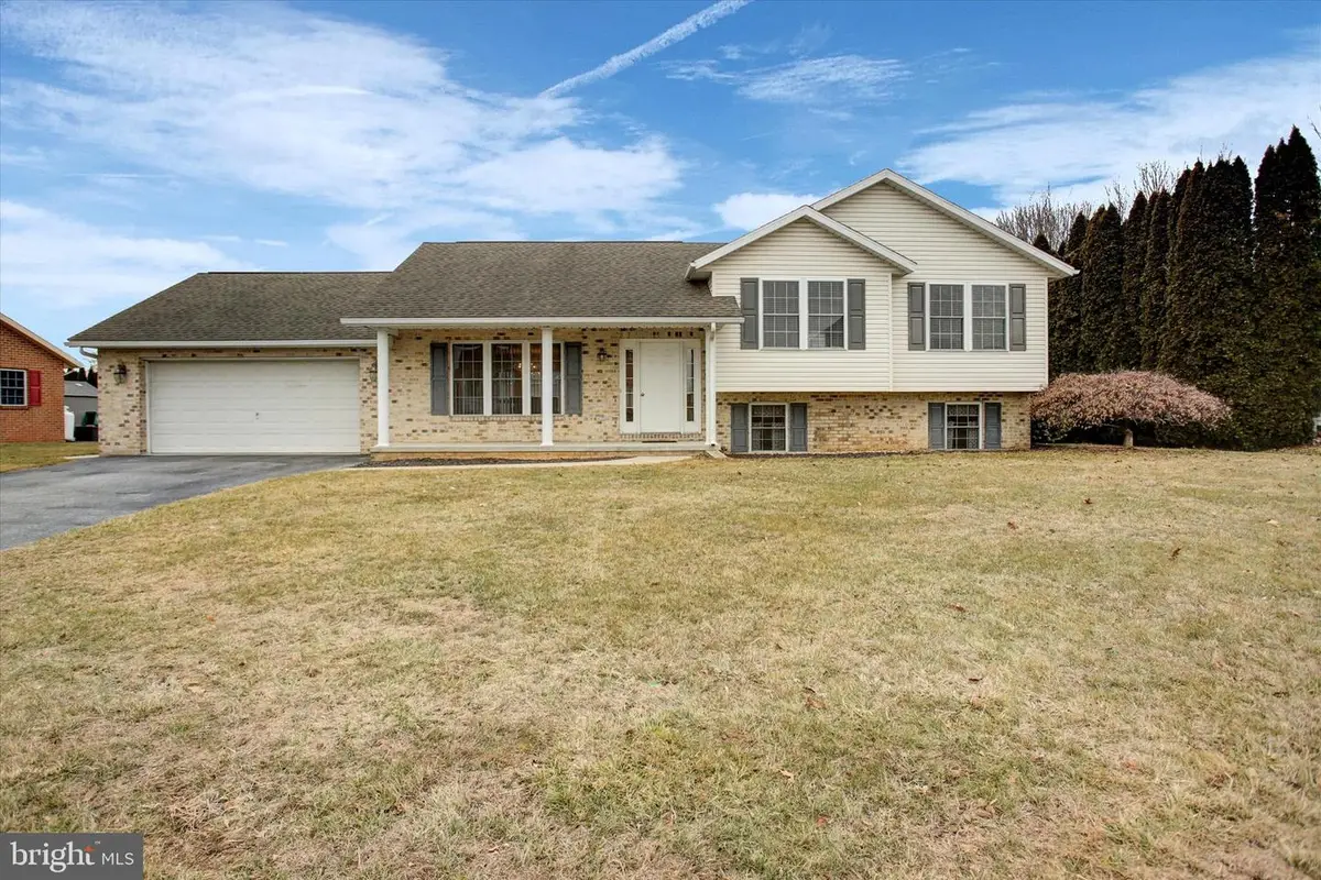 345 Suelinn Drive, Chambersburg, PA 17201 - #1