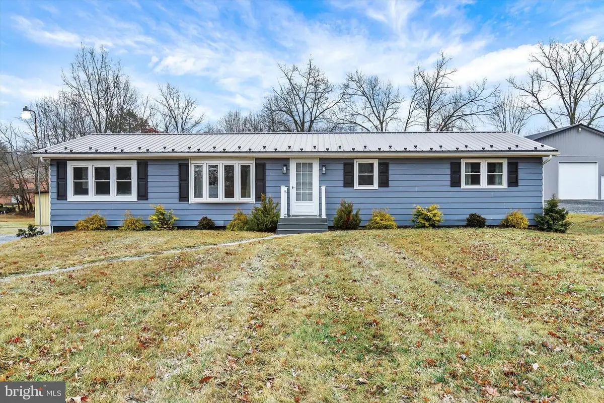 3220 Anthony Highway, Chambersburg, PA 17202 - #1