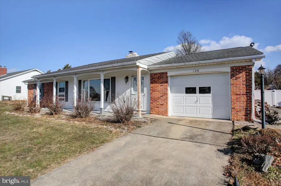 128 Hillside Drive, Fayetteville, PA 17222 - #3