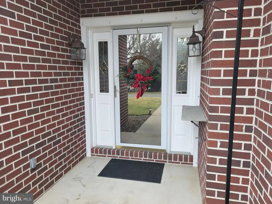 720 Cresson Dr, Chambersburg, PA 17202 - #3