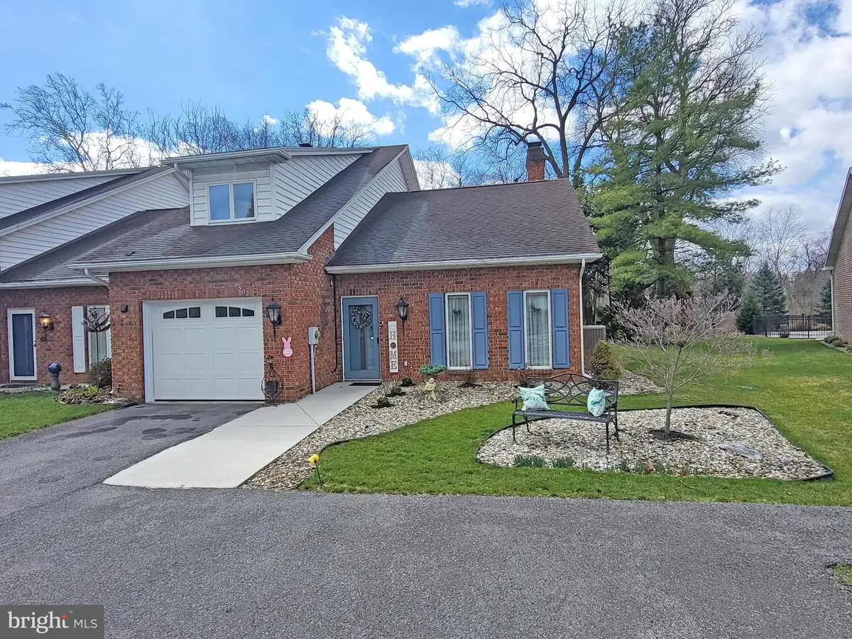 267 Stonegate Cir S, Chambersburg, PA 17201 - #1