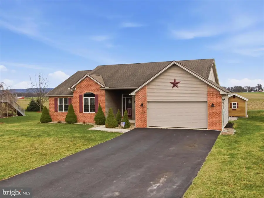 570 Starr Ave, Chambersburg, PA 17202 - #3