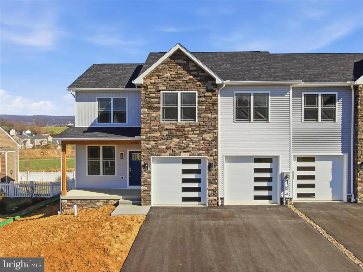 11798 Mystic Rock Ln S, Waynesboro, PA 17268 - #1