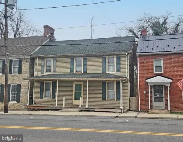 122 N Main St, MERCERSBURG, PA 17236