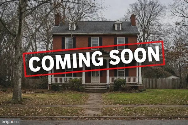 251 E E Grant Street St, GREENCASTLE, PA 17225