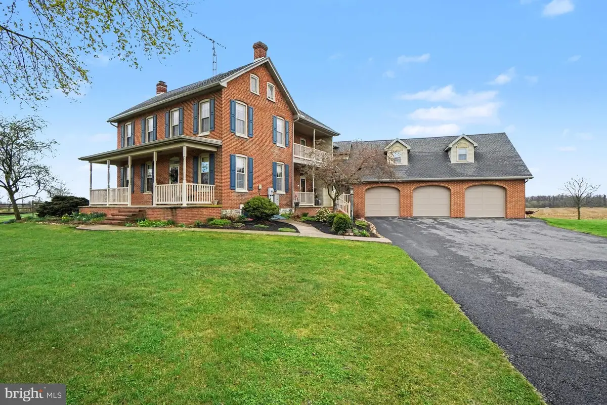 5505 Olde Scotland Rd, Shippensburg, PA 17257 - #1