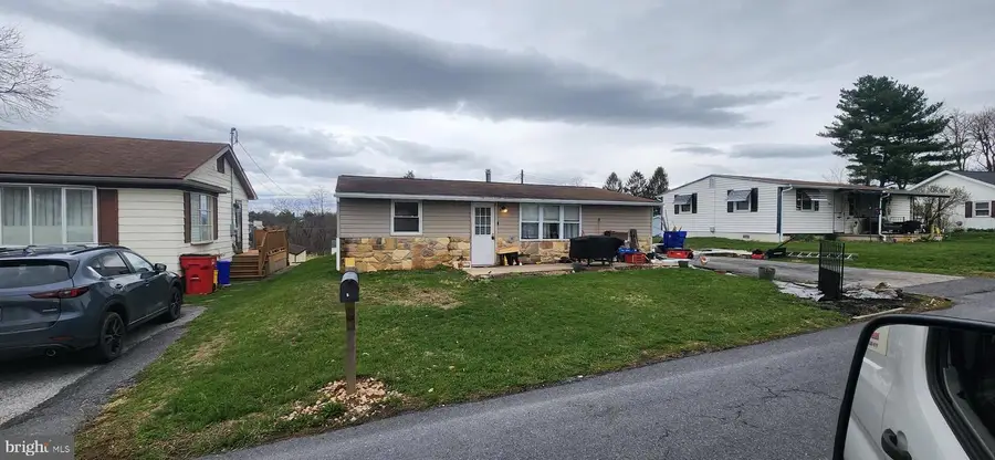 13 Forest Avenue, Fayetteville, PA 17222 - #2