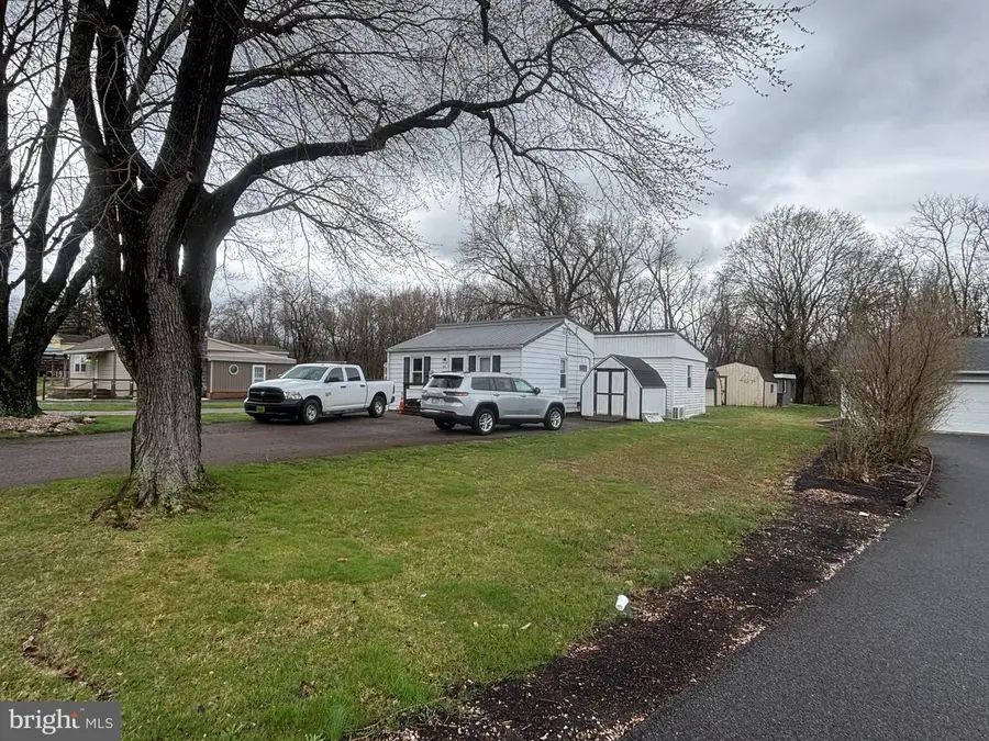 4872 Treher Rd, Fayetteville, PA 17222 - #2