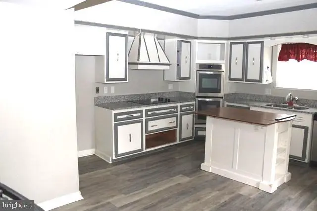 621 E Washington Street, Chambersburg, PA 17201 - #2