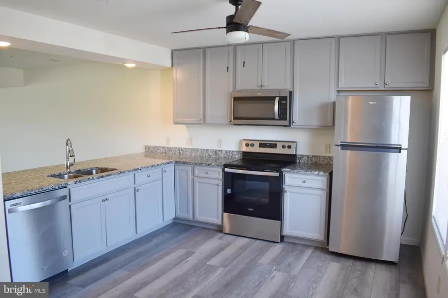 161 Delano Dr, Chambersburg, PA 17201 - #2