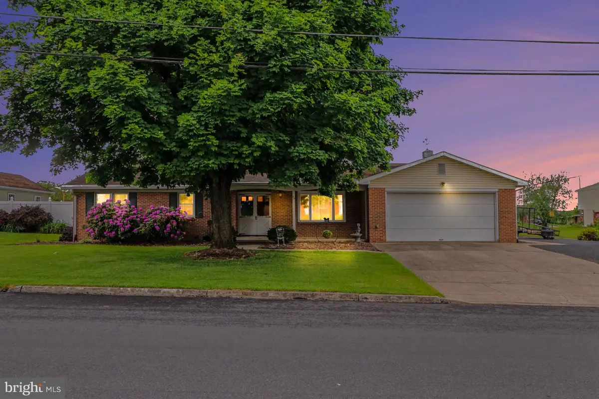 50 Eisenhower Drive, Chambersburg, PA 17201 - #1