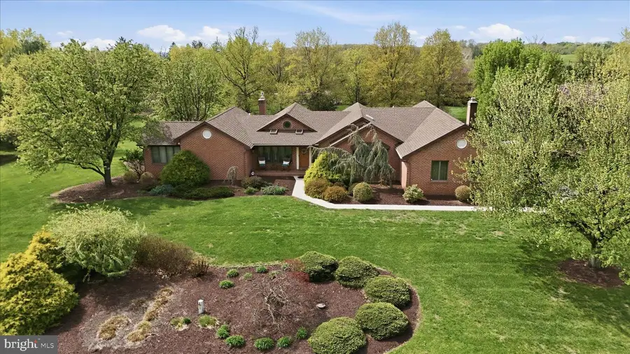 456 Lindman Dr, Chambersburg, PA 17202 - #2