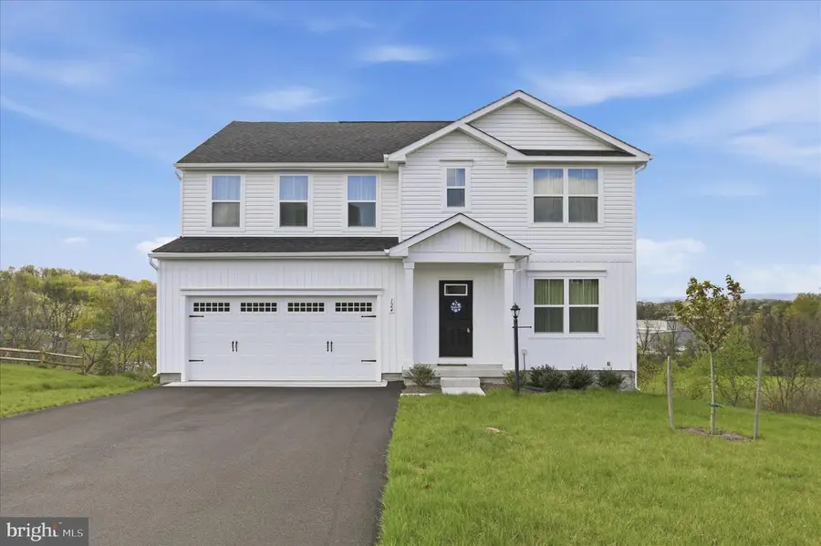 124 Peridot Dr, Chambersburg, PA 17202 - #2