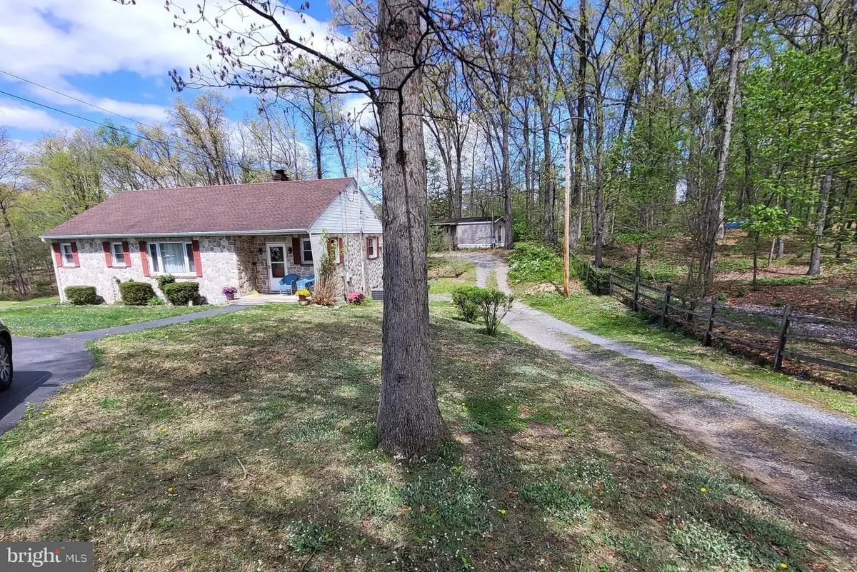 1859-1861 Leafmore Rd, Chambersburg, PA 17202 - #1