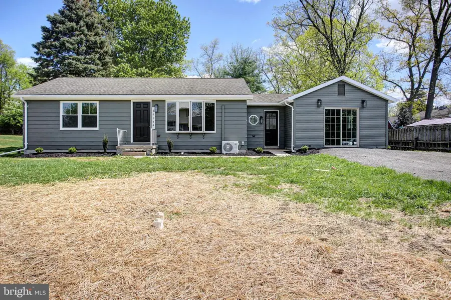 14944 Sherwood Dr, Greencastle, PA 17225 - #2