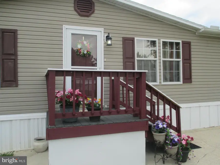 284 Waverly Ct, Fayetteville, PA 17222 - #3