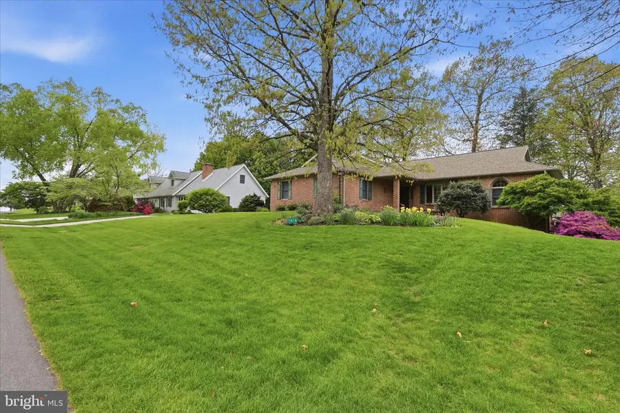 7018 Fairway Oaks, Fayetteville, PA 17222 - #2