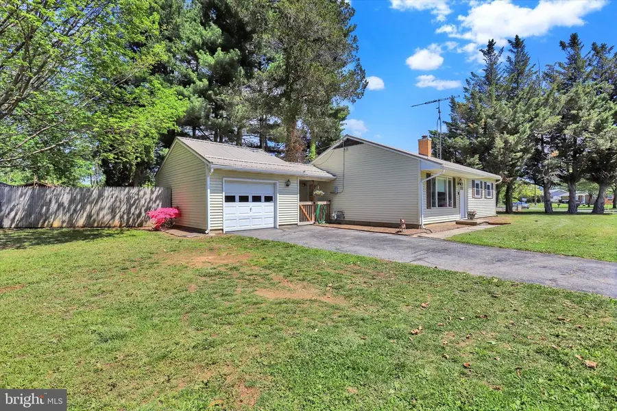 1 Lincoln Dr, Fayetteville, PA 17222 - #2