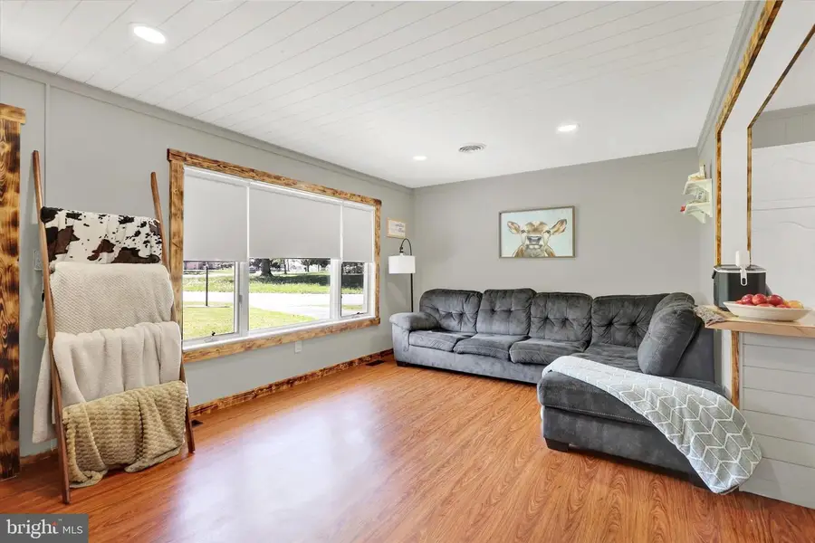 1 Lincoln Dr, Fayetteville, PA 17222 - #3