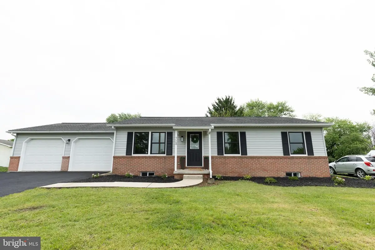 724 Warm Spring Road, Chambersburg, PA 17202 - #1
