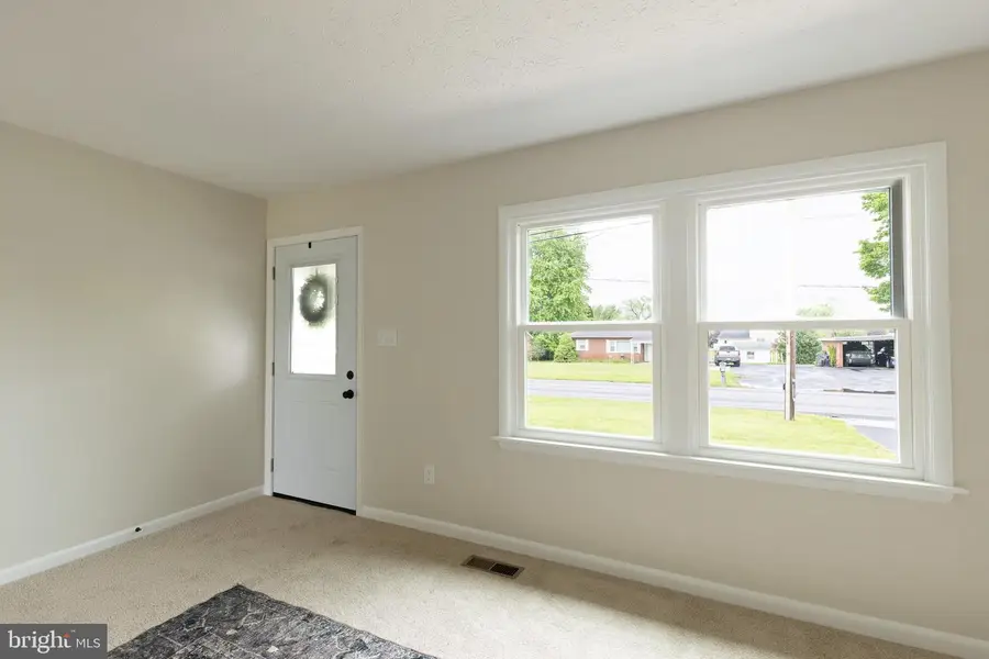 724 Warm Spring Road, Chambersburg, PA 17202 - #3