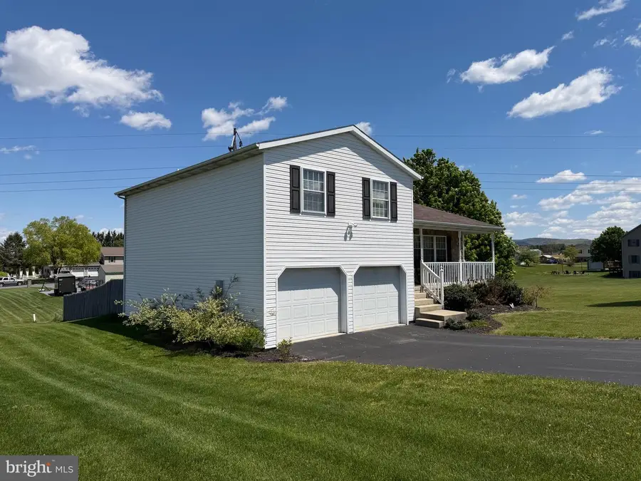 479 Lea Dr, Chambersburg, PA 17202 - #2