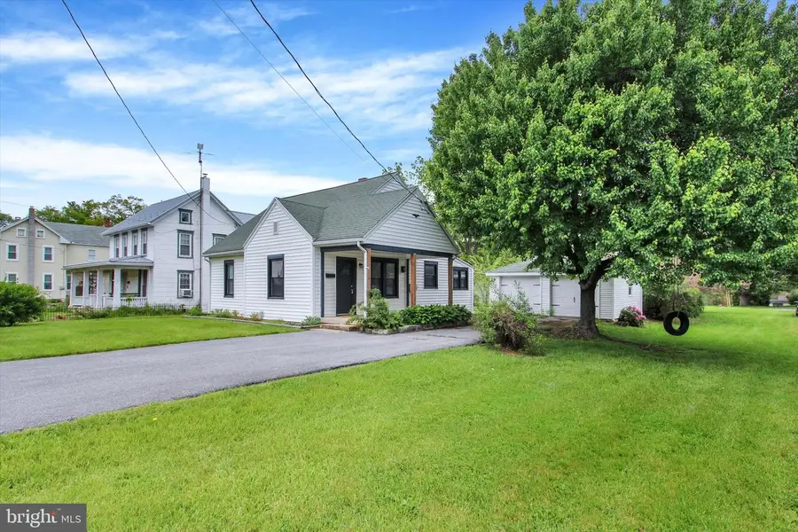 255 W Main Street, Fayetteville, PA 17222 - #3