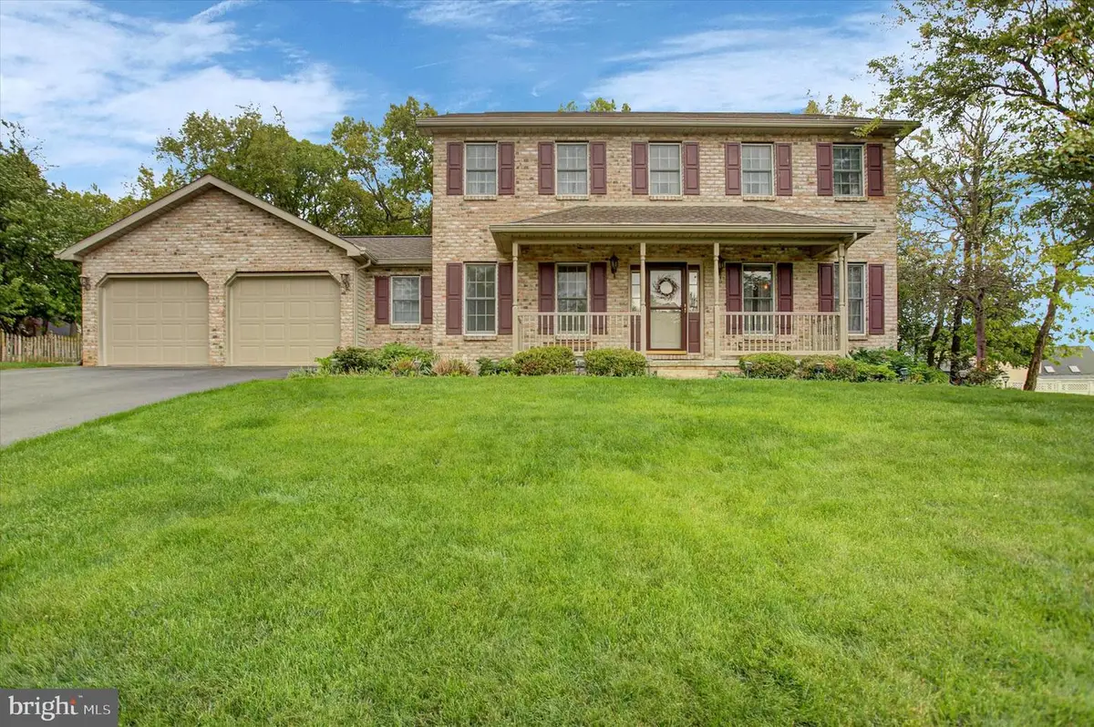 427 Bradley Ln, Shippensburg, PA 17257 - #1