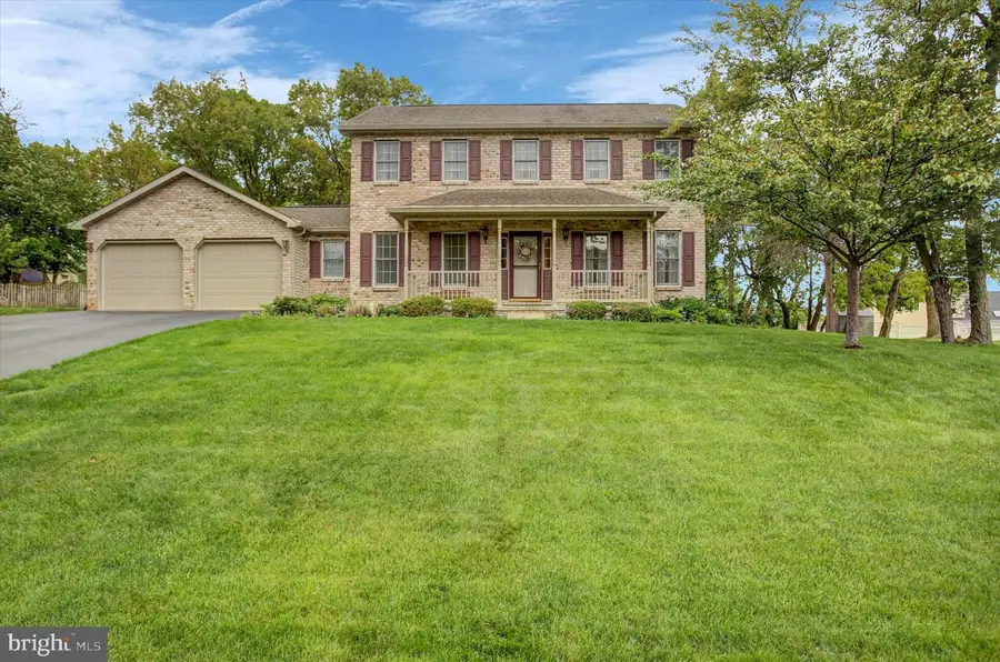 427 Bradley Ln, Shippensburg, PA 17257 - #2