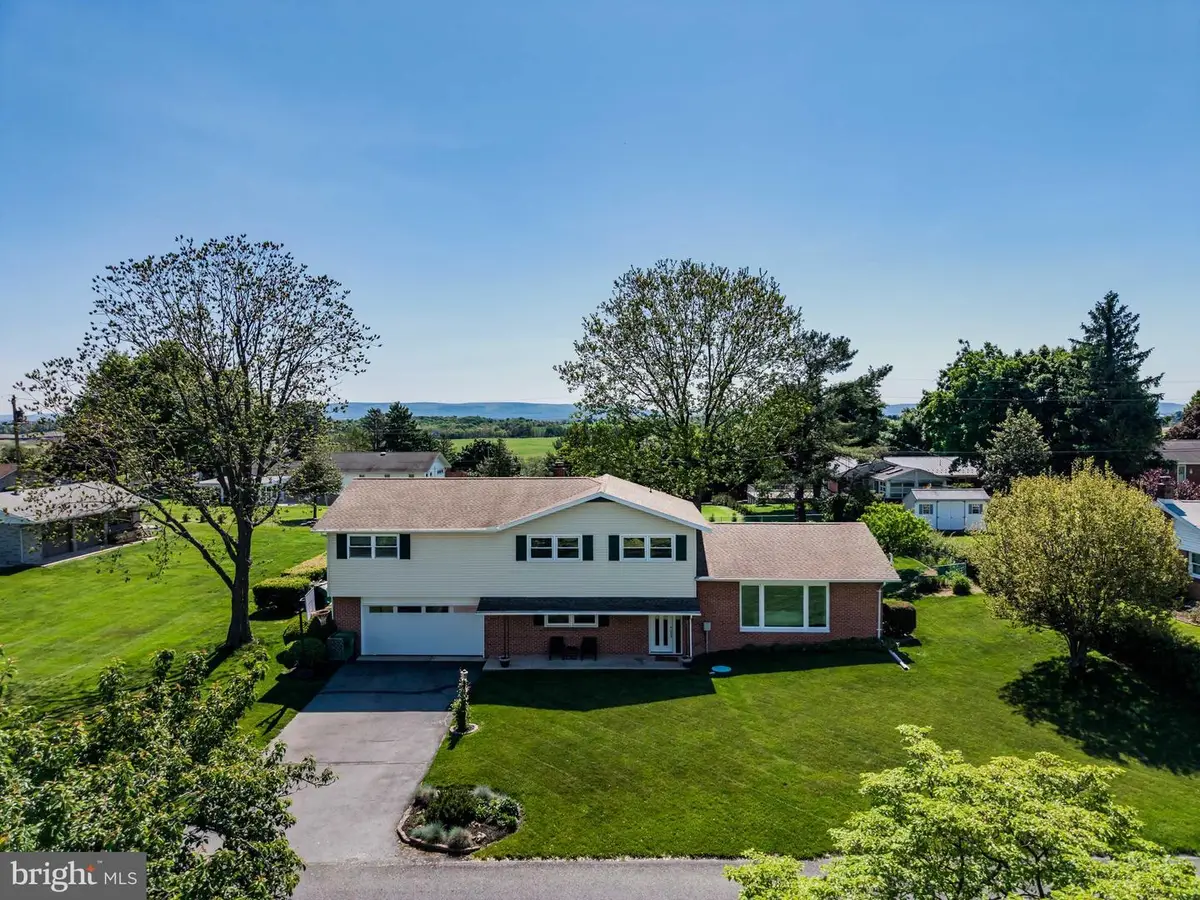 17 Kensington Drive, Chambersburg, PA 17201 - #1