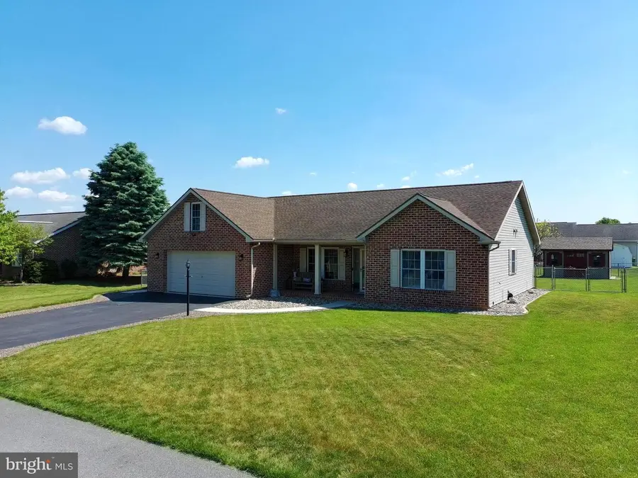 336 Sue Linn Drive, Chambersburg, PA 17201 - #2