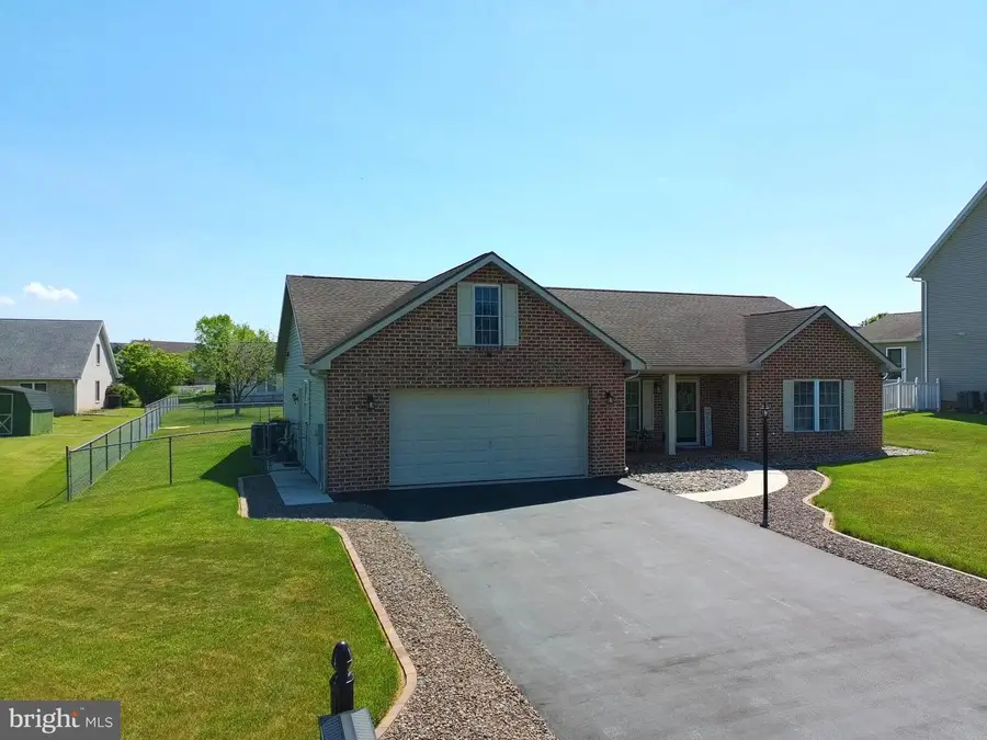 336 Sue Linn Drive, Chambersburg, PA 17201 - #3