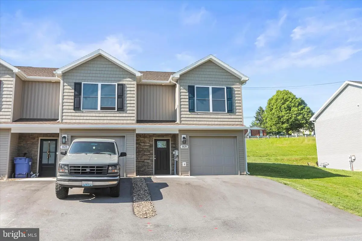 8820 Hillside Way, Waynesboro, PA 17268 - #1