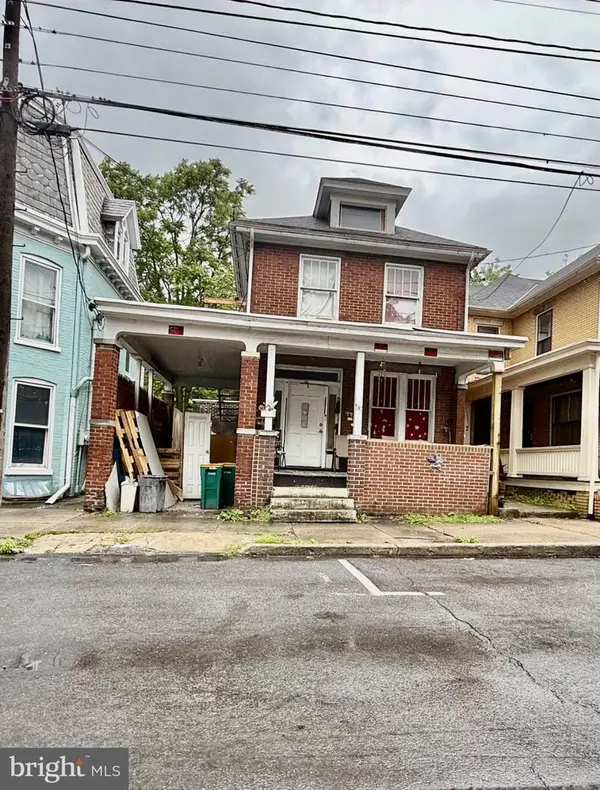 20 W Washington St, CHAMBERSBURG, PA 17201