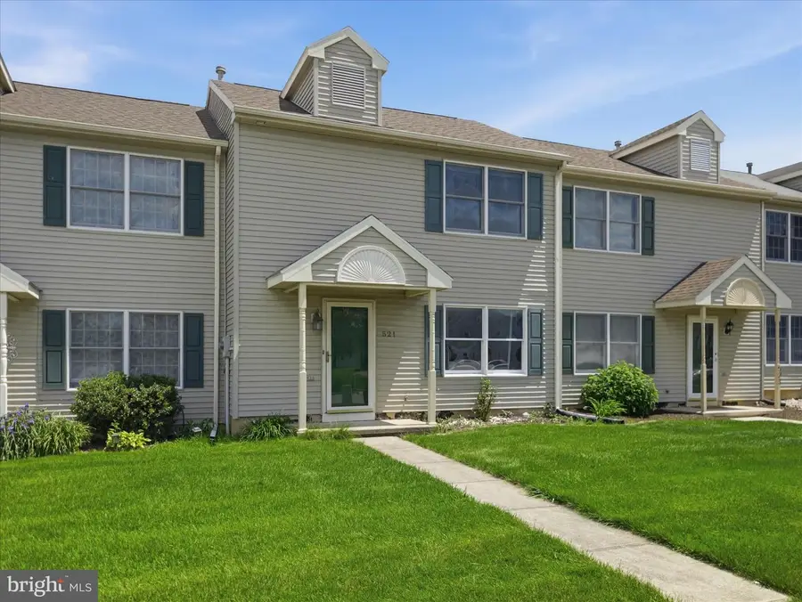 521 Bracken Dr, Chambersburg, PA 17201 - #2