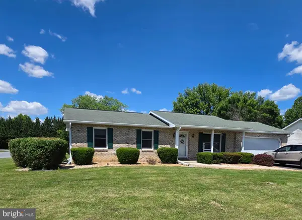 1741 Wisteria Drive, CHAMBERSBURG, PA 17202