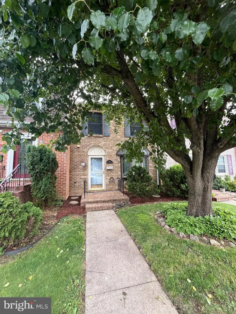 841 Woodlawn Dr, Chambersburg, PA 17201 - #2