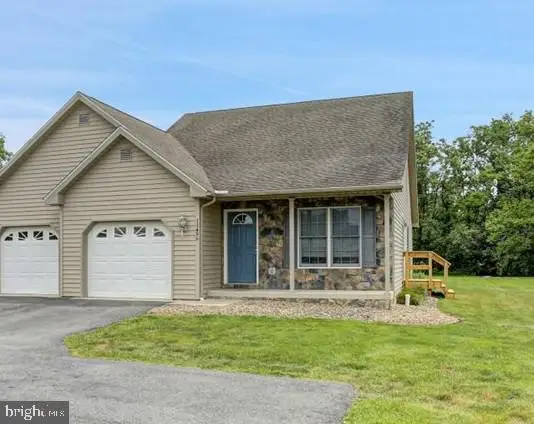 11496 Williamsport Pike, GREENCASTLE, PA 17225