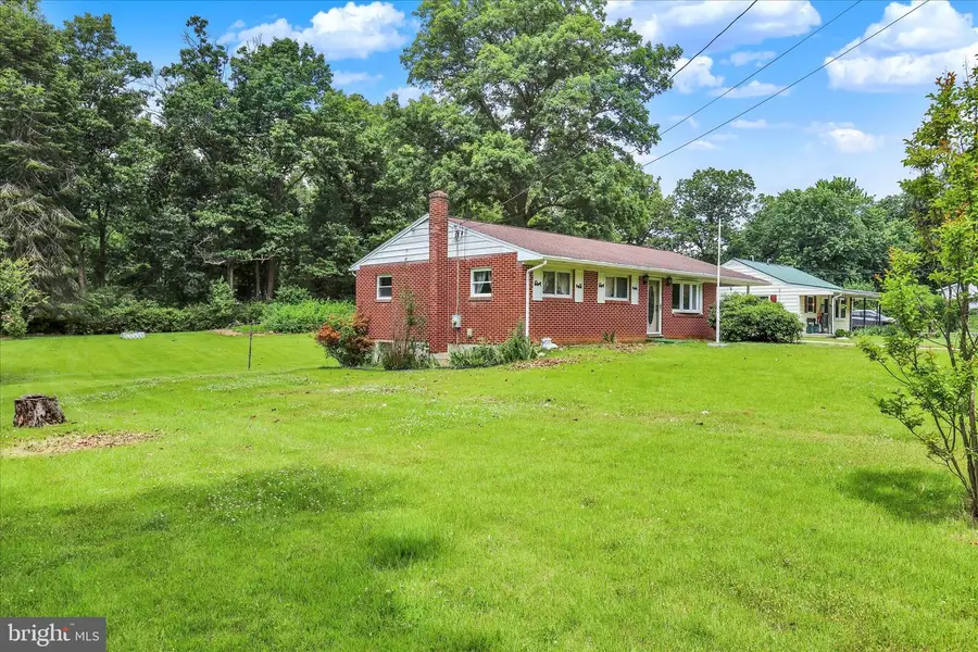 4986 Treher Rd, Fayetteville, PA 17222 - #2