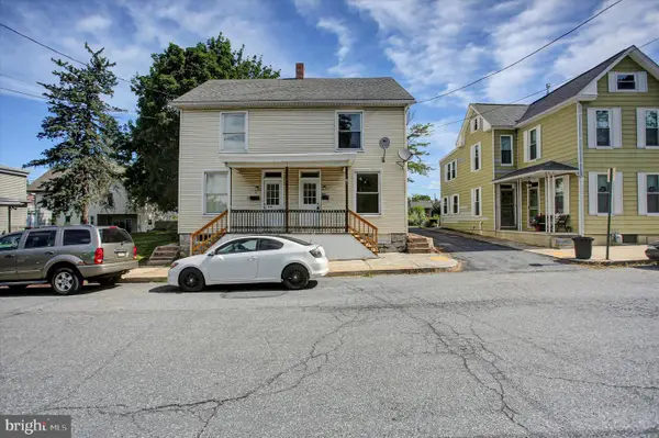 219-221 Garfield St, CHAMBERSBURG, PA 17201