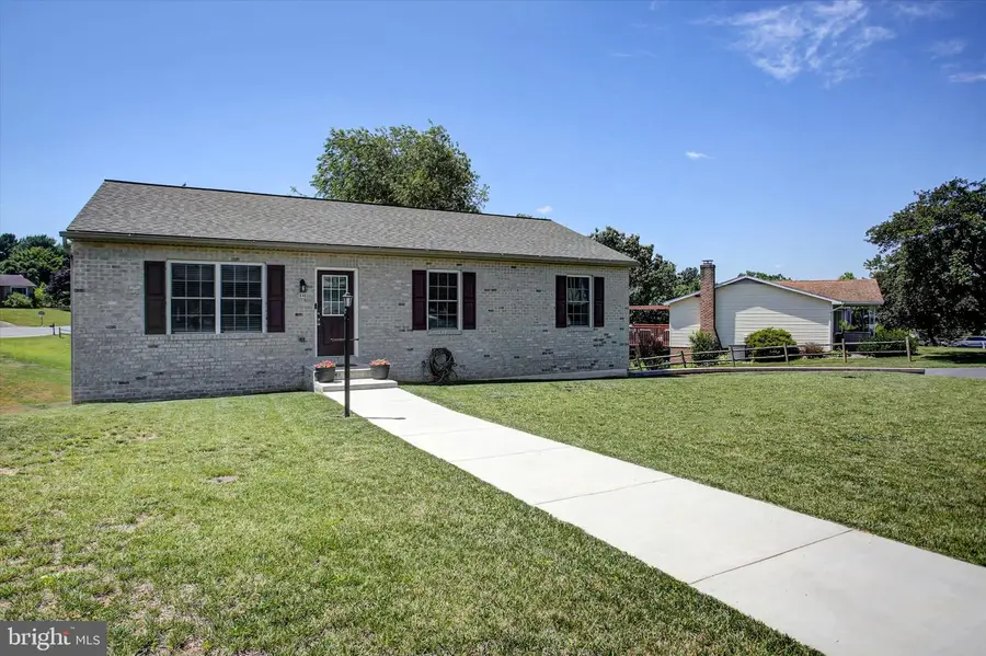 3040 Liverpool Court, Chambersburg, PA 17201 - #3