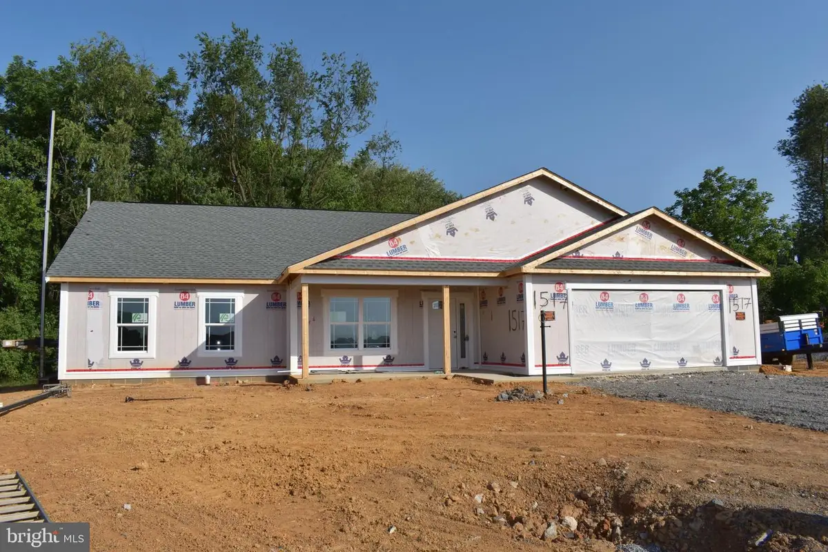 1517 Treeline Dr, Chambersburg, PA 17202 - #1