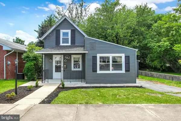 202 W Fifth St, WAYNESBORO, PA 17268